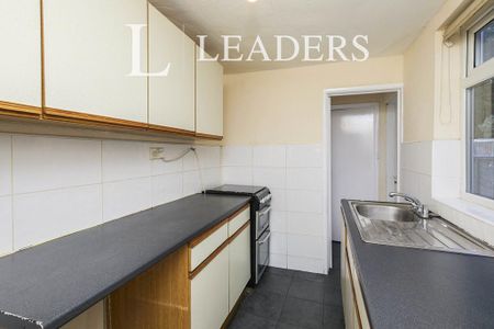 3 bedroom terraced house to rent - Photo 5