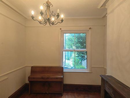 4 bedroom terraced house to rent - Photo 2