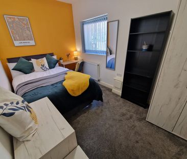 Luxury En suite Rooms IN BOLTON- - Photo 3