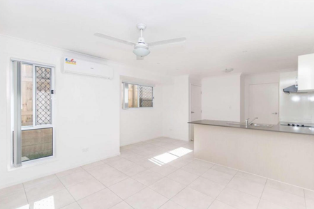 2/20 Groeschel Court, Goodna QLD 4300 - House For Rent - $475 | Domain - Photo 3