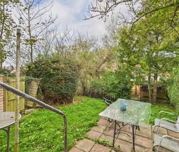 5 bedroom semi-detached house to rent - Photo 1