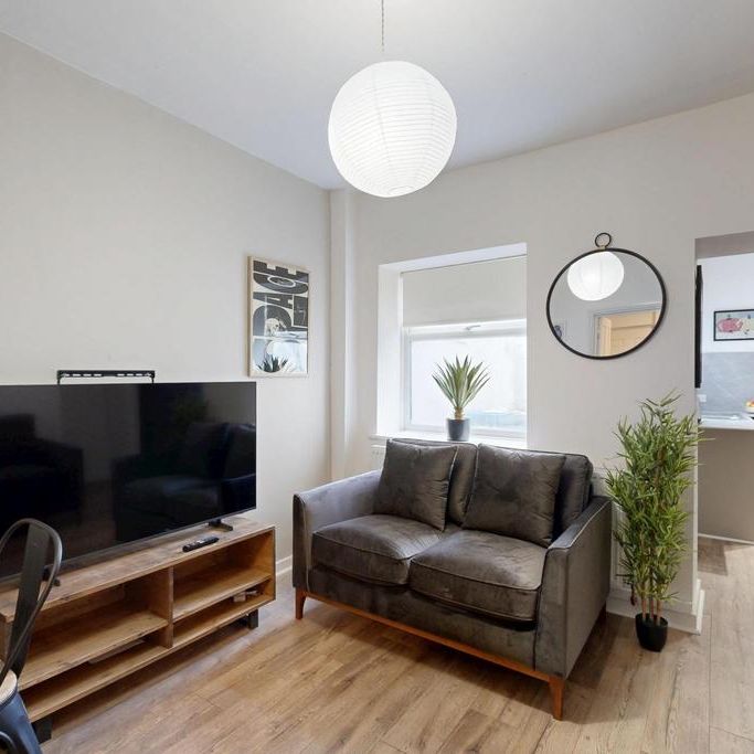 4 bedroom house to rent - Photo 1