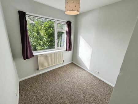 3 bedroom detached house to rent - Photo 4