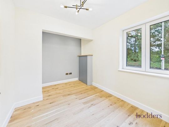 4 bedroom detached house to rent - Photo 1