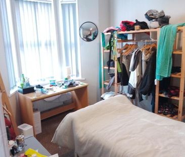 140 Dunluce Avenue, Belfast, BT9 7AZ - Photo 3