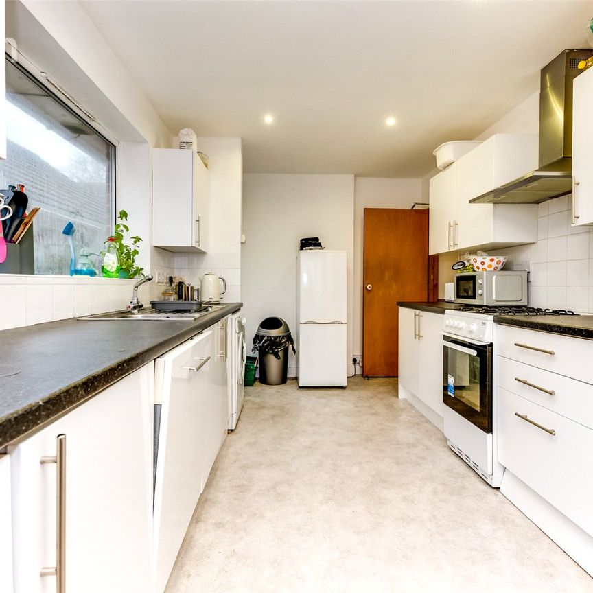 5 bedroom house to rent - Photo 1