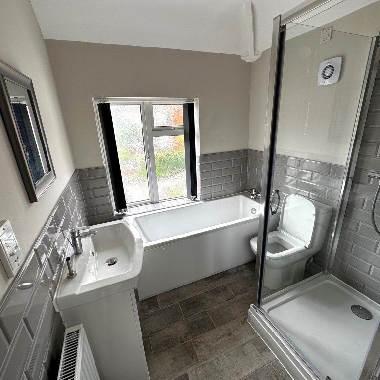 Brook Crescent, Hagley, Stourbridge, DY9 - Photo 1