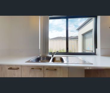 12B Ilumba Rd, Nollamara, WA 6061 - Photo 6
