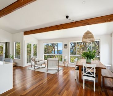 Immaculately Presented Furnished Family Home with Ocean Views - Photo 2