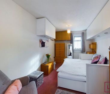 1 bedroom property to rent - Photo 2