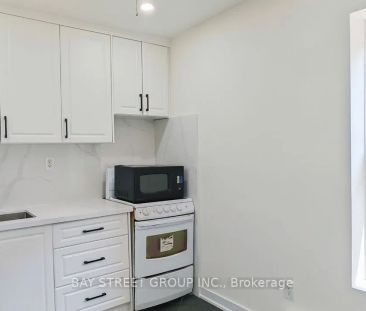 859 1/2 Bathurst Street #Upper - Photo 5