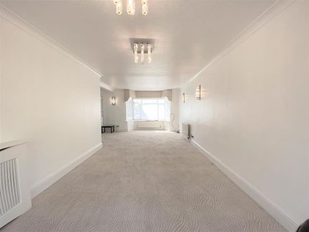 3 bedroom detached house to rent - Photo 2