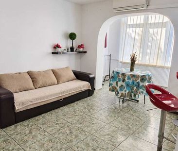 Proprietar, inchiriez apartament 2 camere centru 370 euro - Photo 3