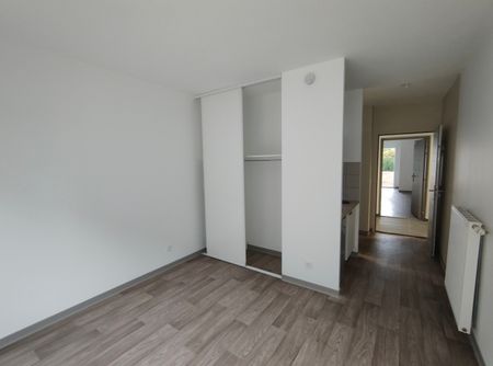 Location Appartement 1 pièce 18m² FRANQUEVILLE ST PIERRE 76520 - Photo 2