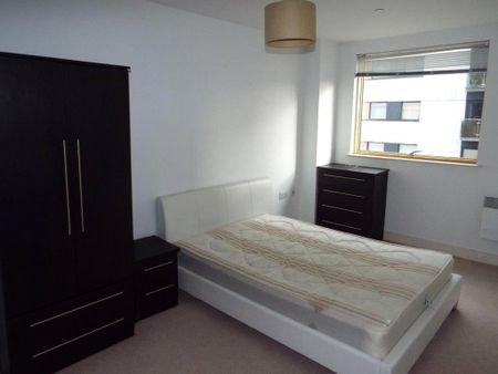 2 bedroom apartment to rent - Photo 3