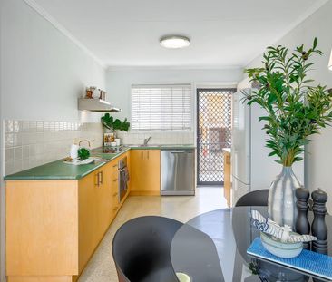 2/398 Old Cleveland Road, Coorparoo QLD 4151 - Apartment For Rent |... - Photo 6