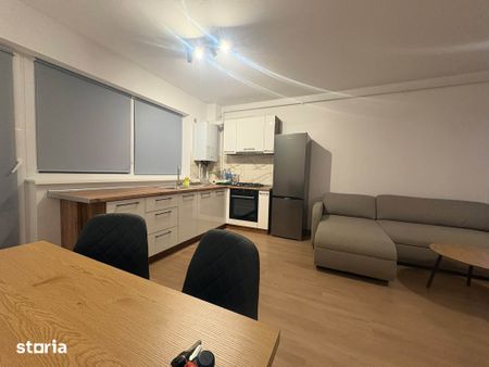 Apartament de 2 camere zona SANPETRU,complex Subcetate - Fotografie 3