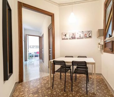 Carrer del Comte dUrgell, Barcelona, Catalonia 08011 - Photo 6