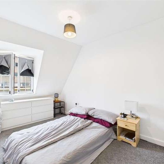 High Street, Maidenhead, Berkshire, SL6 - Photo 1