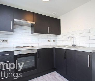 Studio to rent - Photo 4