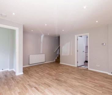 2 bedroom ground floor flat to rent - Photo 1