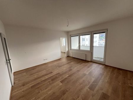 3-Raum-Wohnung mit Balkon und Tiefgarage im Stadtteil Ennsleiten - Karl-Marx-Strasse 7/8 - Foto 4