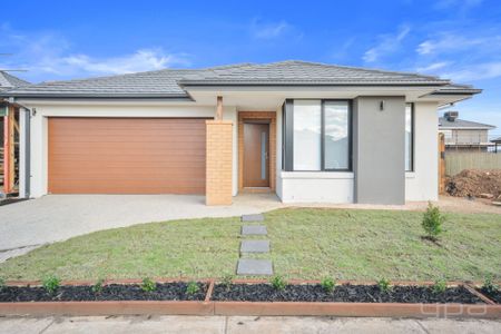 8 Mahatma Road, Werribee - Photo 4