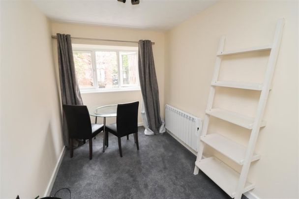 2 Bedroom House - Photo 1