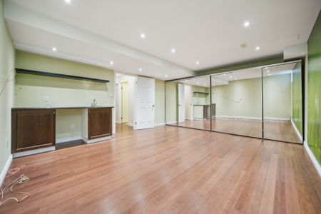 For Lease - 2097 Tovell Drive, Oakville, Ontario - Photo 3