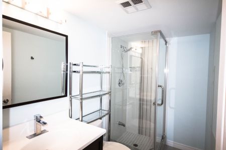 For Lease - 1121 Steeles Avenue Unit# 1509, Toronto, Ontario - Photo 4