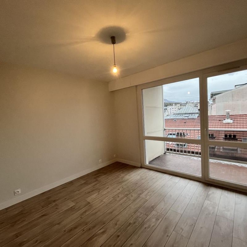 Location Appartement 1 pièce 30m² AIX LES BAINS 73100 - Photo 1