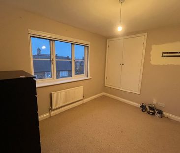 New Square - Photo 6