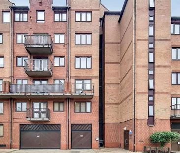 Amsterdam Road, Isle Of Dogs, E14 - Photo 3