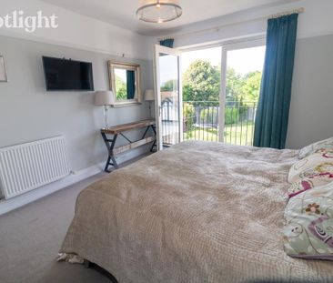 5 bedroom detached house to rent - Photo 5