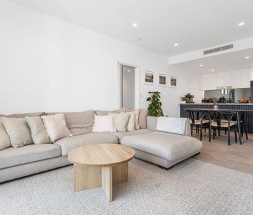 Penthouse Apartment in Prime Location! - Photo 2