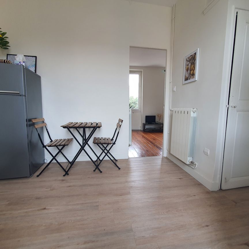 Location Appartement 2 pièces 35m² MARSEILLE 7ème - Photo 1