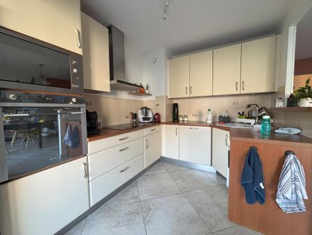 Location Appartement 3 pièces Meublé 68m² ST LAURENT DU VAR 06700 - Photo 2