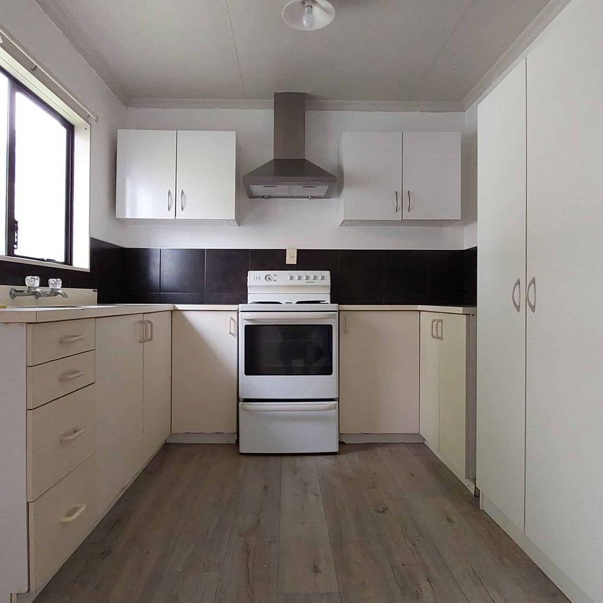 Warm and Dry on Ferguson St - Photo 1