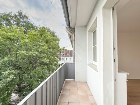 WG oder Pärchen aufgepasst! - Alles neu - 3-Zimmer-Wohnung mit Balkon in Bestlage - Foto 4