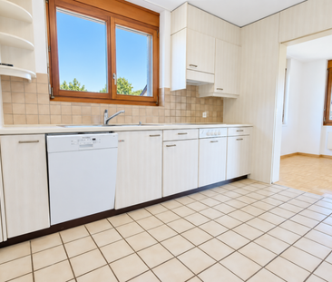 Grosse Sanierte 5.0 Wohnung mit grossen Spielplatz - Foto 5