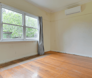 Large Home! - Photo 3