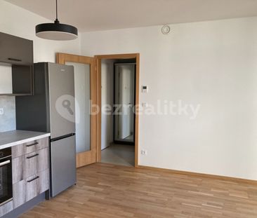 Pronájem bytu 1+kk • 34 m² bez realitkyŠenácká, Praha - Hodkovičky - Photo 2