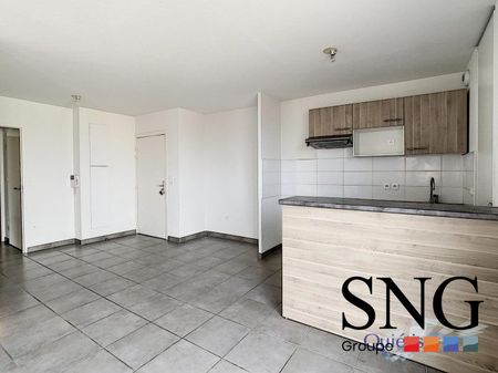 T3 AVEC TERRASSE + PARKING - Photo 4