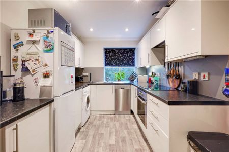 2 bed apartment to rent in River Bank Close, Maidstone, ME15 - Photo 5