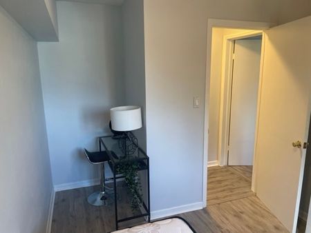 For Lease - 213 Close Avenue Unit# 2, Toronto, Ontario - Photo 4