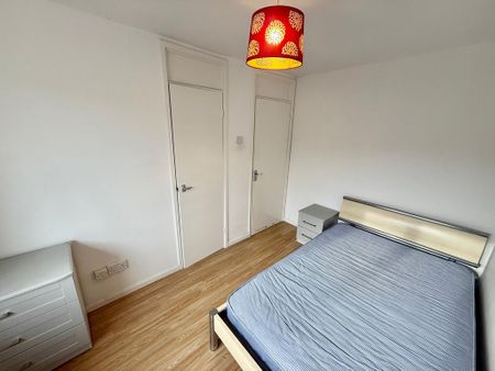 4 bedroom house share to rent - Photo 3