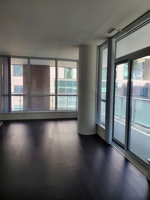 For Lease - 8 Mercer Street Unit# 405, Toronto, Ontario - Photo 1