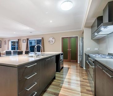 Low Maintenance Family Home - Photo 6