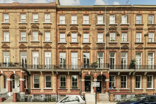 Nevern Square, Earls Court, SW5 - Photo 1