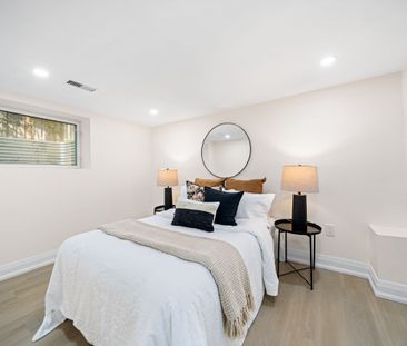 For Lease - 133 Inglewood Drive, Oakville, Ontario - Photo 4